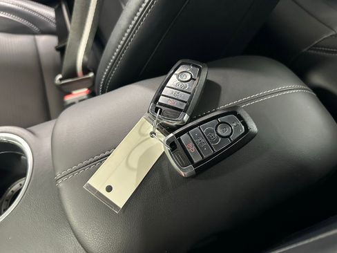 Used 2024 Ford Mustang GT Premium image 31