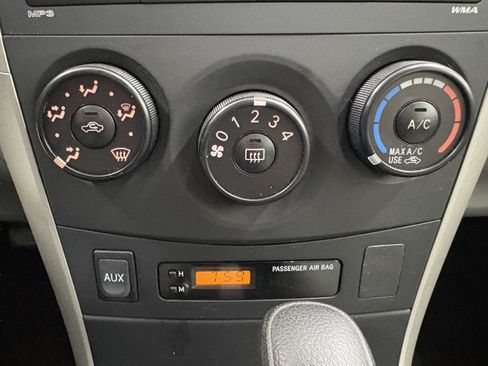 Used 2010 Toyota Corolla LE image 15