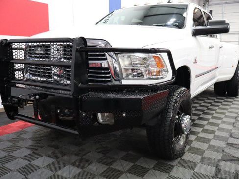 Used 2017 RAM 3500 Big Horn AWD/4WD image 3
