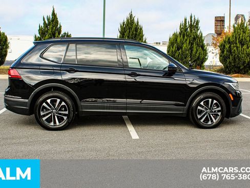 Used 2024 Volkswagen Tiguan S image 9