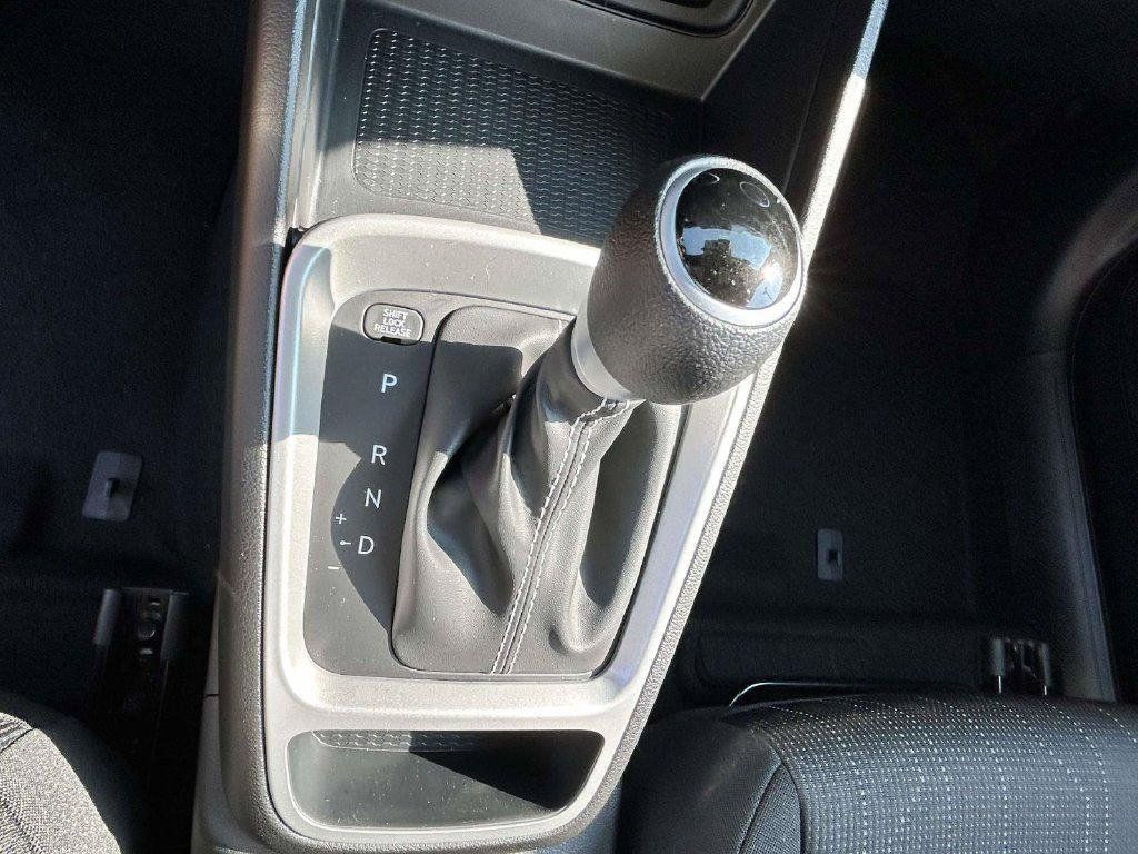 New 2026 Hyundai Venue SE FWD image 34