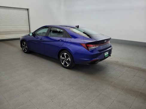 Used 2023 Hyundai Elantra SEL w/ Convenience Package FWD image 3