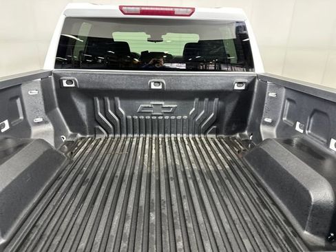 Used 2022 Chevrolet Silverado 1500 LT image 26