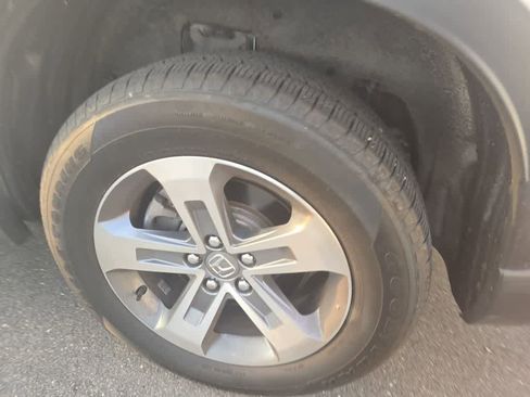 Used 2023 Honda Pilot EX-L image 7