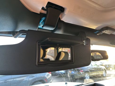 Used 2018 Jeep Wrangler Unlimited Rubicon w/ Cold Weather Group image 76