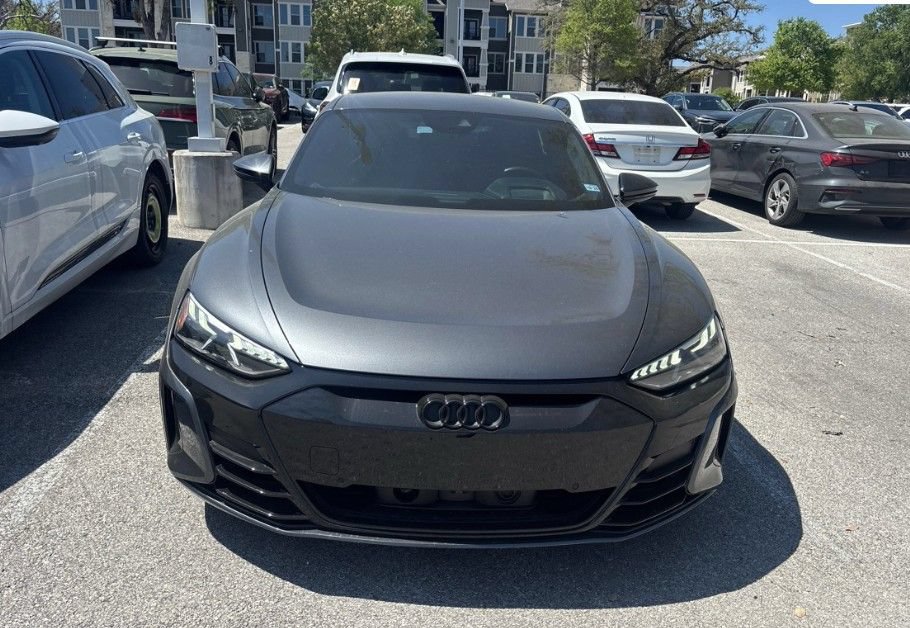Used 2022 Audi RS e-tron GT w/ Carbon Performance Package AWD/4WD image 2