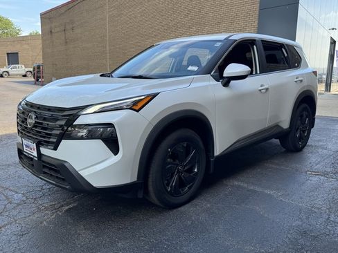 New 2026 Nissan Rogue SV AWD/4WD image 22