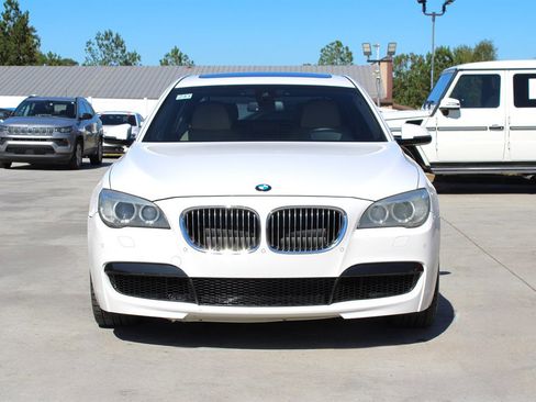 Used 2013 BMW 740Li image 2