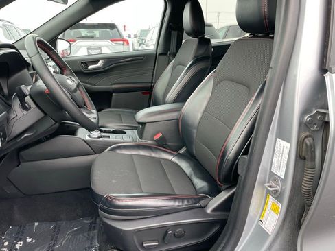 Used 2024 Ford Escape ST-Line image 8