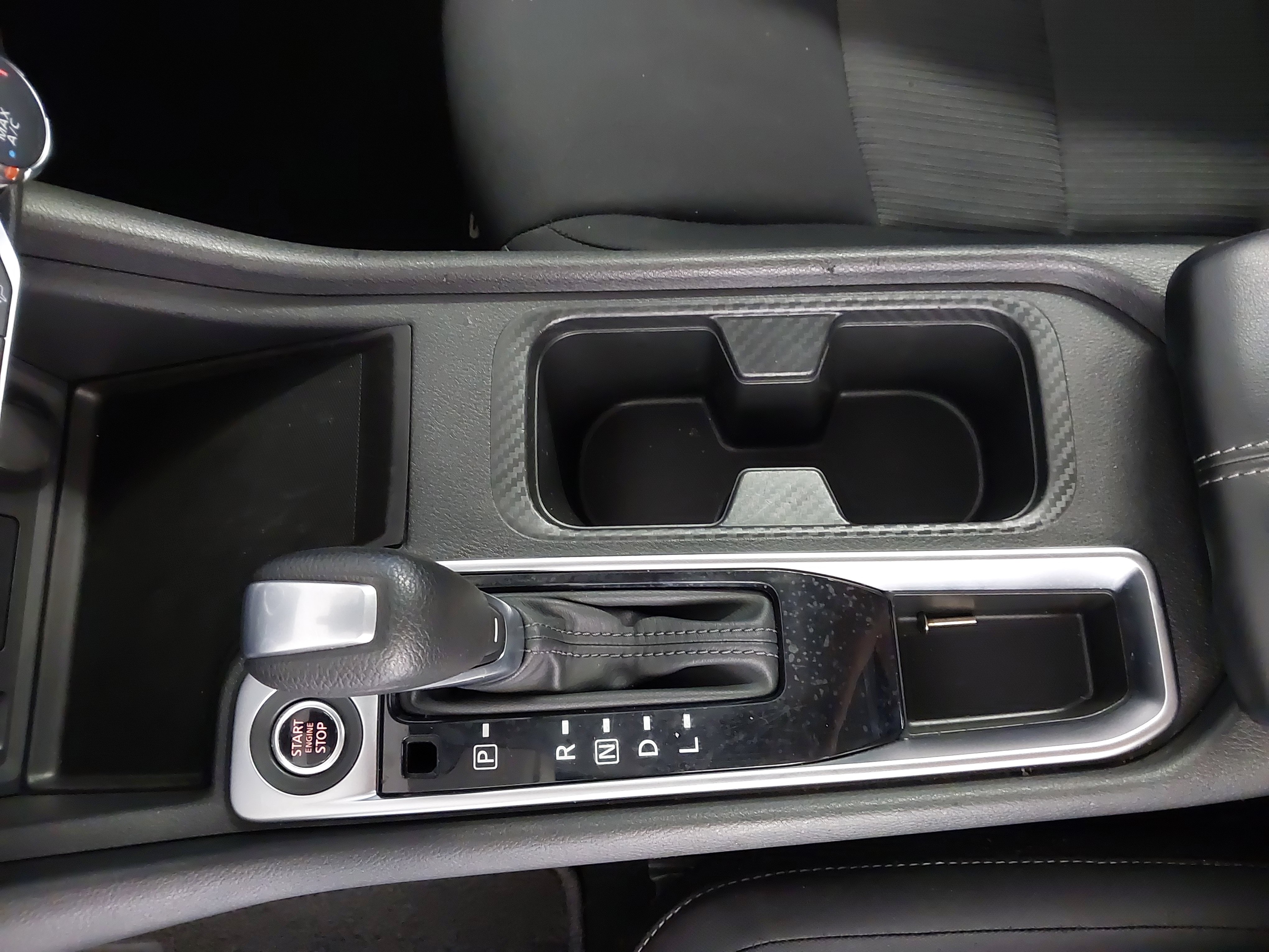 Used 2025 Nissan Sentra SV FWD image 34