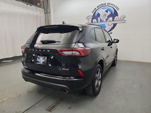 Used 2024 Ford Escape ST-Line image 9