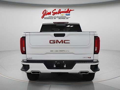 Used 2025 GMC Sierra 1500 AT4 w/ AT4 Premium Package AWD/4WD image 5