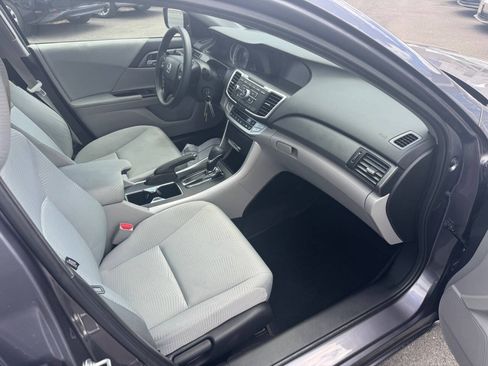 Used 2015 Honda Accord LX image 18