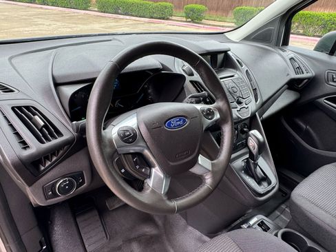 Used 2017 Ford Transit Connect XL image 22