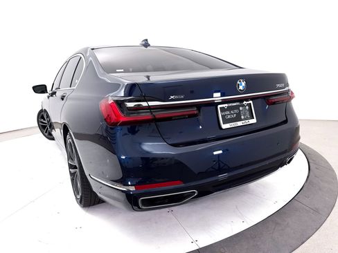 Used 2020 BMW 750i xDrive AWD/4WD image 8
