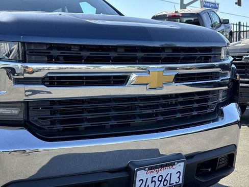 Certified 2021 Chevrolet Silverado 1500 LT AWD/4WD image 33