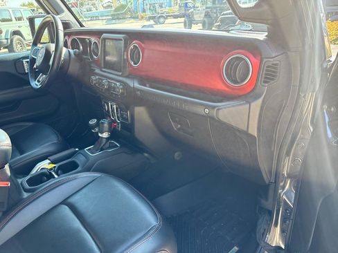 Used 2018 Jeep Wrangler Unlimited Rubicon image 9