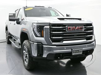 Used 2025 GMC Sierra 2500 SLT w/ SLT Premium Package video 2