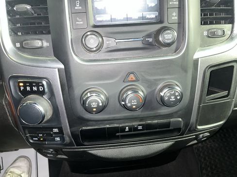 Used 2024 RAM 1500 Classic SLT image 20