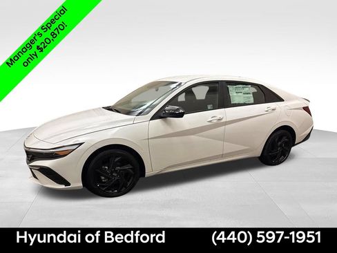 Certified 2026 Hyundai Elantra Sport w/ Cargo Package FWD image 9
