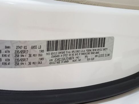 Used 2020 Chrysler Voyager Lxi FWD image 38