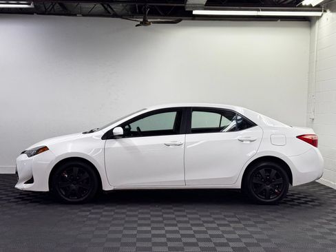 Used 2019 Toyota Corolla LE FWD image 3