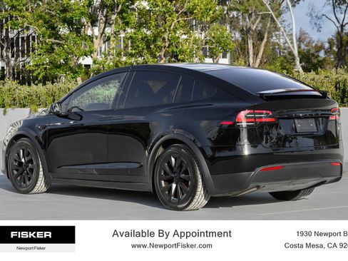 Used 2023 Tesla Model X AWD/4WD image 10