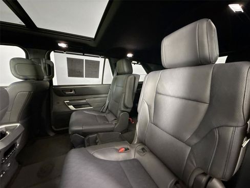 Certified 2025 Toyota Sequoia Platinum image 33