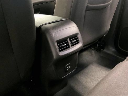 Used 2024 Chevrolet Equinox LT AWD/4WD image 28