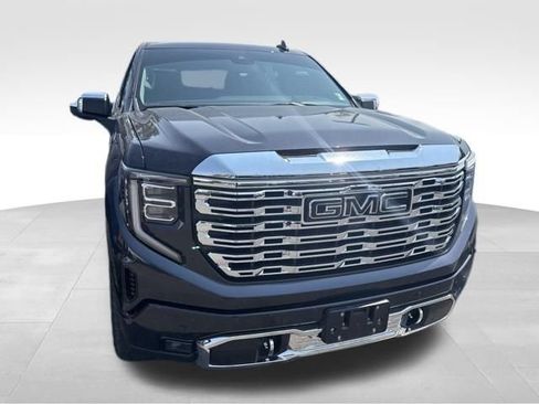 Used 2022 GMC Sierra 1500 Denali AWD/4WD image 5