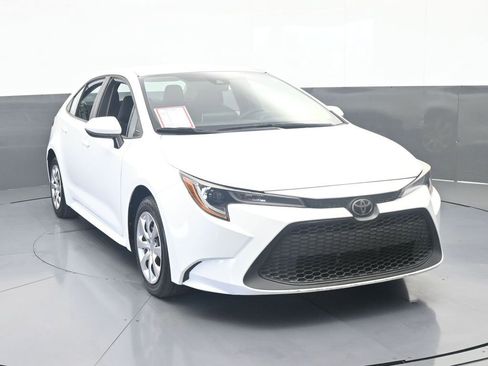 Used 2021 Toyota Corolla LE FWD image 9