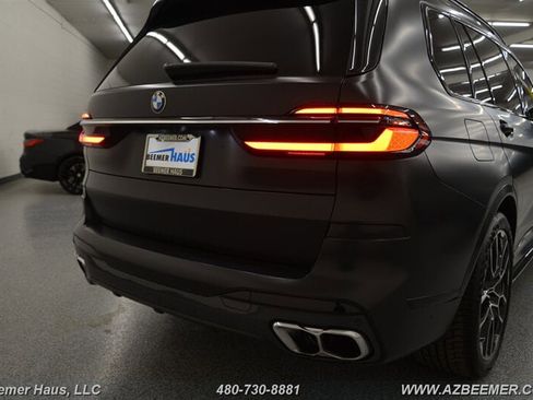 Used 2023 BMW X7 M60i w/ Climate Comfort Package image 45
