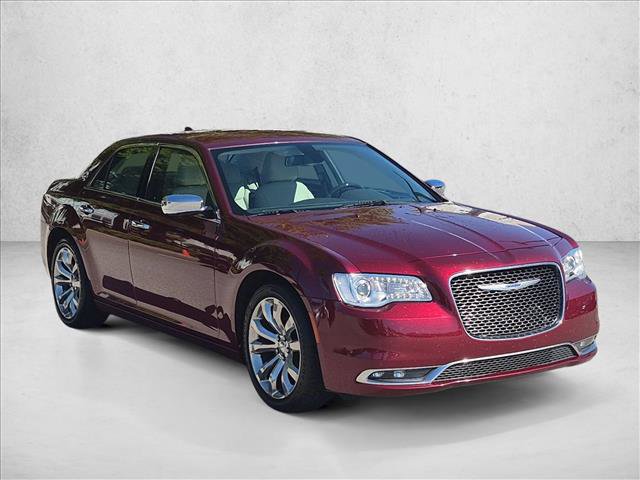 Used 2018 Chrysler 300 Limited RWD image 3