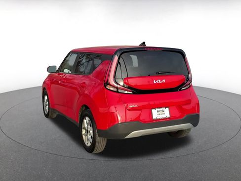 Used 2025 Kia Soul LX w/ LX Technology Package image 11