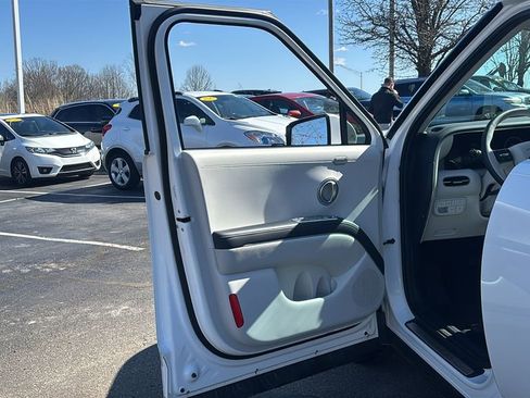 Used 2026 Hyundai Palisade Calligraphy image 11