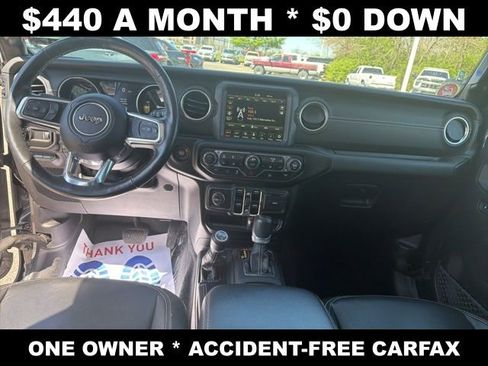 Used 2023 Jeep Wrangler Unlimited Sahara w/ Cold Weather Group AWD/4WD image 33