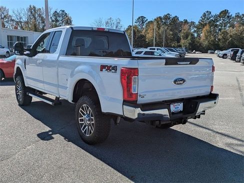 Used 2018 Ford F250 Lariat w/ Lariat Value Package image 5