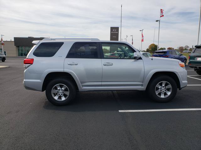 Used 2012 Toyota 4Runner SR5 w/ Convenience Pkg AWD/4WD image 4