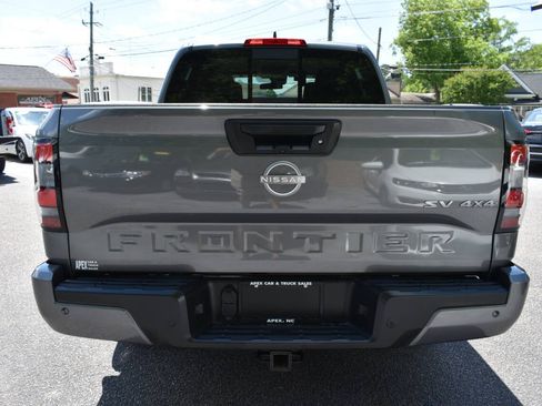 Used 2024 Nissan Frontier SV w/ SV Convenience Package AWD/4WD image 6