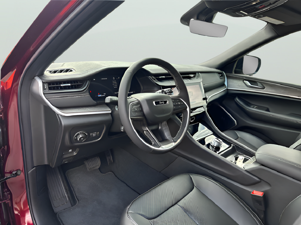 New 2026 Jeep Grand Cherokee Limited w/ Luxury Tech Group II RWD image 26