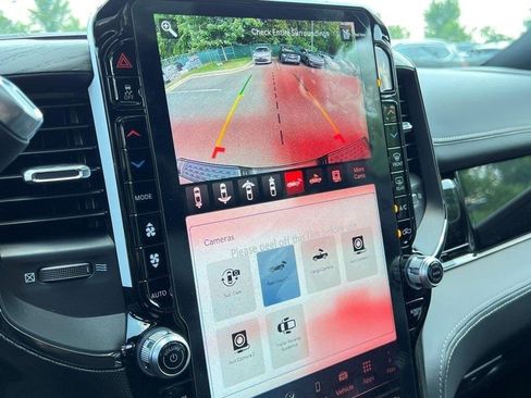 New 2025 RAM 2500 Limited image 22