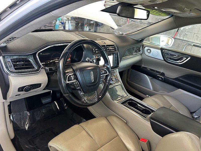 Used 2018 Lincoln Continental Reserve AWD/4WD image 17