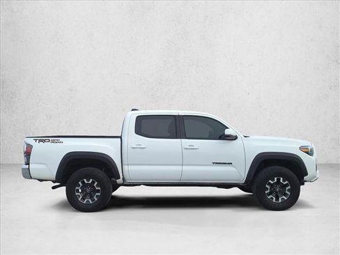 Certified 2023 Toyota Tacoma TRD Off-Road image 4