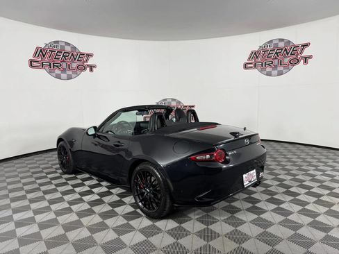 Used 2022 MAZDA MX-5 Miata Club w/ Brembo/BBS Recaro Package RWD image 8
