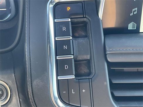 Used 2024 Chevrolet Tahoe High Country image 21