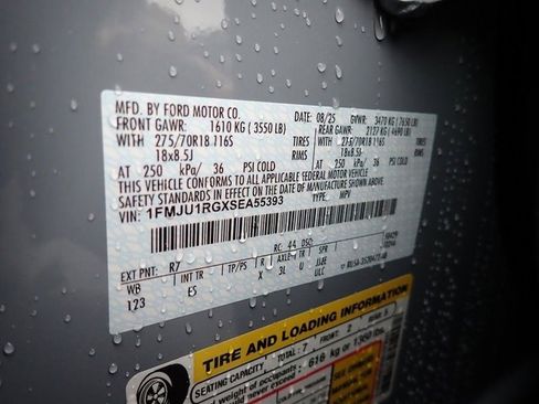 Used 2025 Ford Expedition Tremor image 23