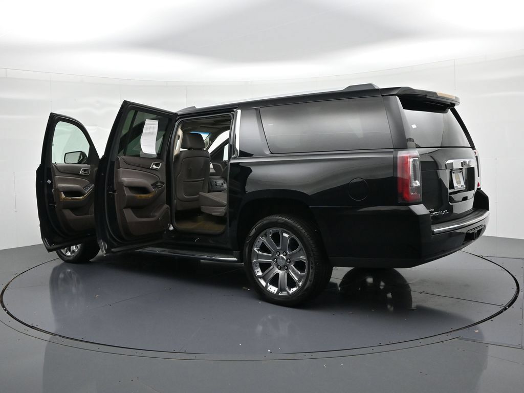 Used 2016 GMC Yukon XL Denali w/ Open Road Package AWD/4WD image 23
