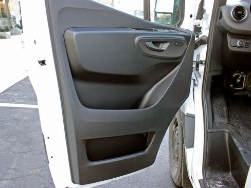 New 2026 Mercedes-Benz Sprinter 144 Cargo image 8