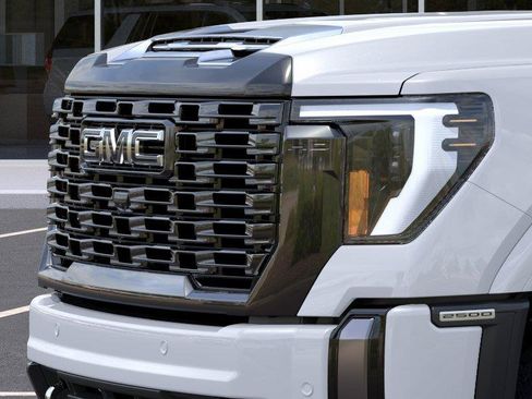 New 2026 GMC Sierra 2500 Denali Ultimate AWD/4WD image 13