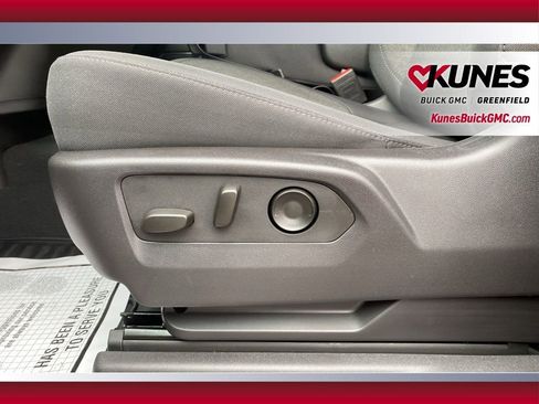 Used 2024 GMC Sierra 1500 Elevation image 19